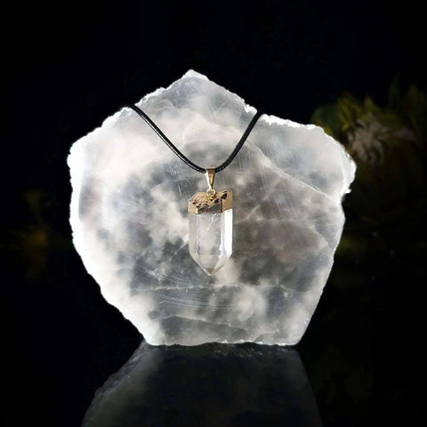 Clear Quartz Point Necklace - Crystal Visions Store